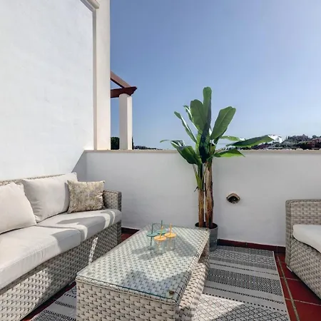 Aloha Terraced House